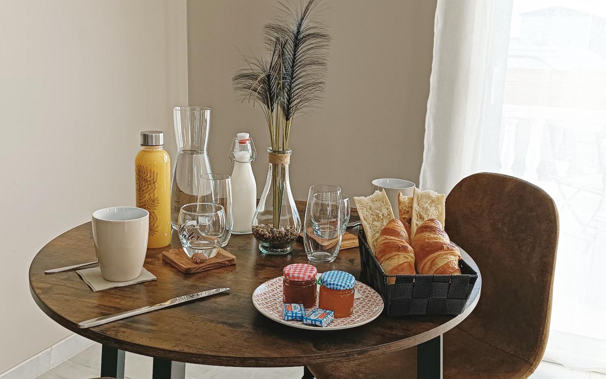 Villa Semaphore, Suite La Fleur De Sel อาร์ลส์ ภายนอก รูปภาพ